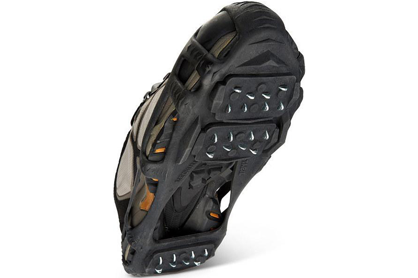 Les crampons de glace : un accessoire incontournable pour affronter l'hiver