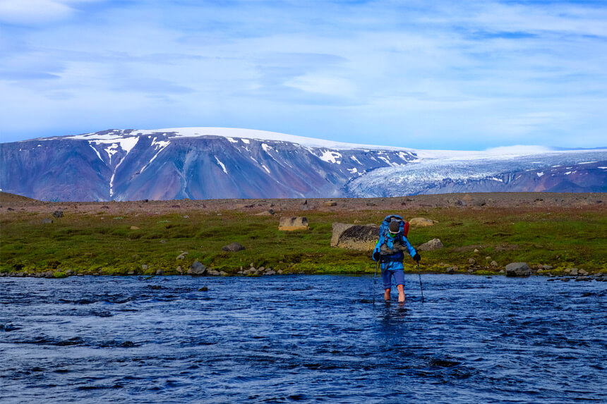 traversée de rivière en Islande © Xavier Bonacorsi