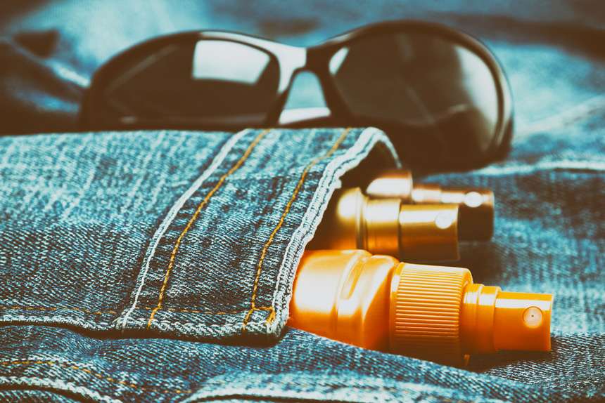 Crème solaire © Shutterstock - JAYANNPO Crème solaire © Shutterstock - JAYANNPO