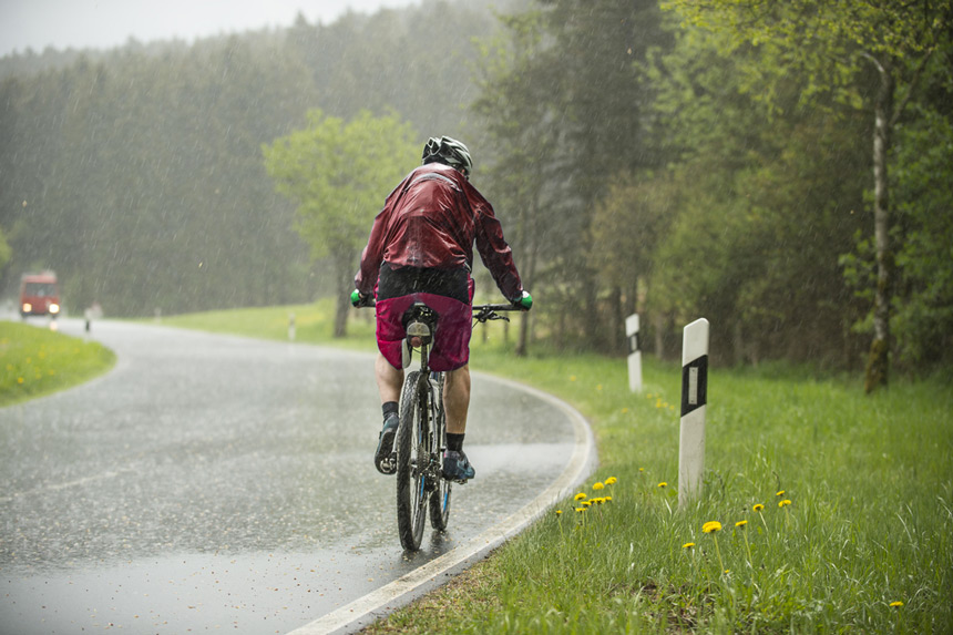 Manteau imperméable © Shutterstock - Tanja Esser