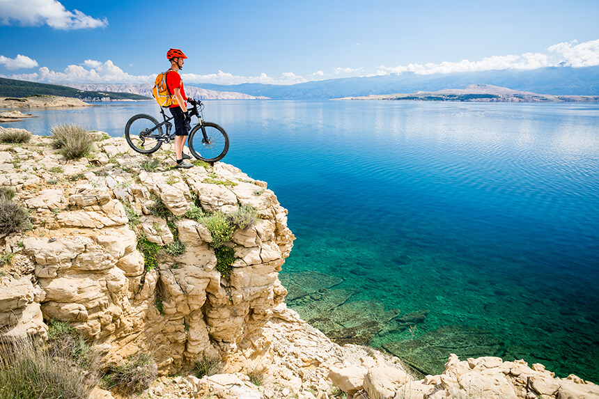 Vélo de montagne Biokovo, Croatie - Crédit : Shutterstock